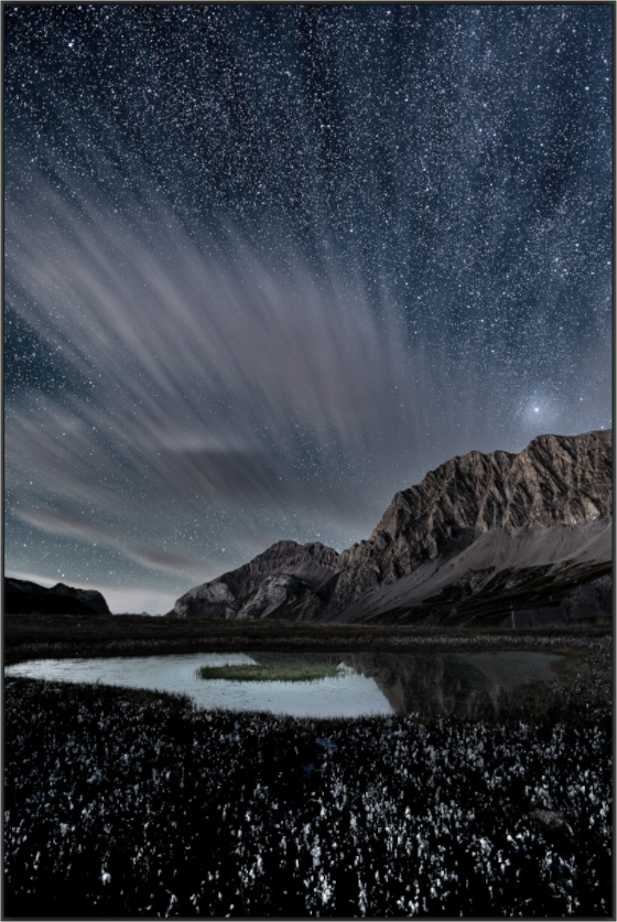 Main image Constellation d’étoiles sur un tapis de porte-laines Col de Sanetsch, 2025